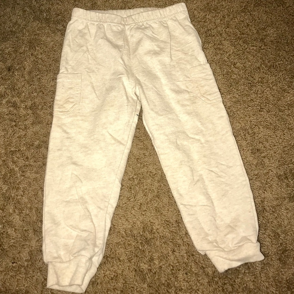 Off white 24 months joggers!